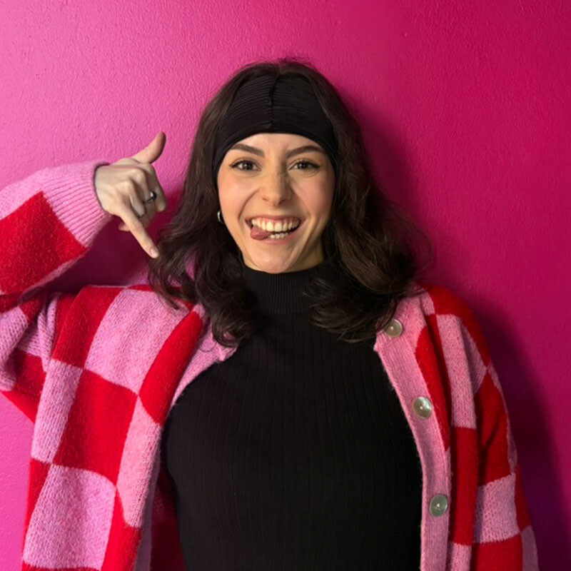 LAURA 